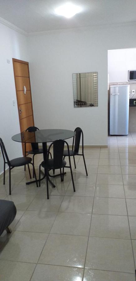 Apartamento No Canto Do Forte, Wi-Fi, Estacionamento Gratuito E Churrasqueira Praia Grande  Luaran gambar