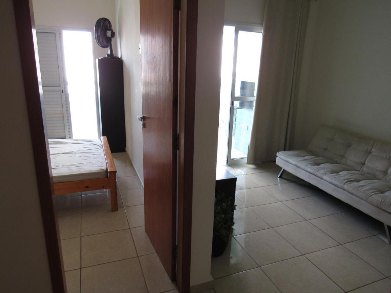 Apartamento No Canto Do Forte, Wi-Fi, Estacionamento Gratuito E Churrasqueira Praia Grande  Luaran gambar
